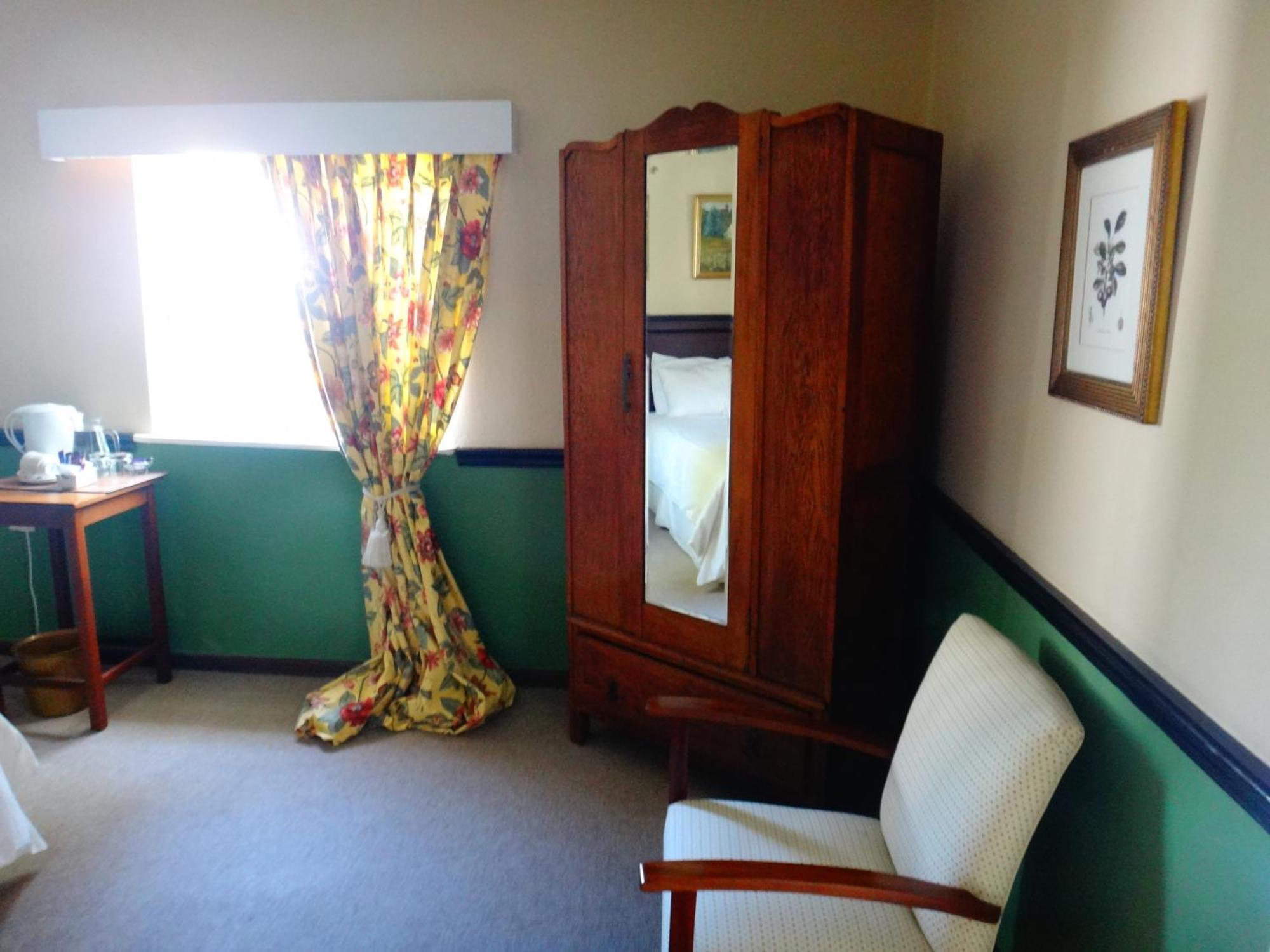 The Historic Pig And Whistle Inn Bathurst Kamer foto